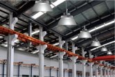 Sử dụng đèn led nhà xưởng Lion để tối ưu hiệu quả và tiết kiệm điện.